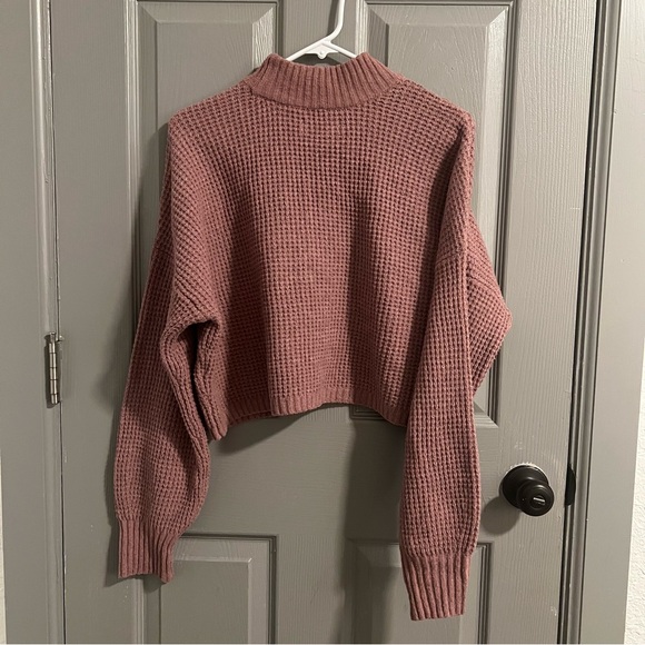 Hollister Mauve Cropped Turtleneck Sweater - Picture 3 of 5